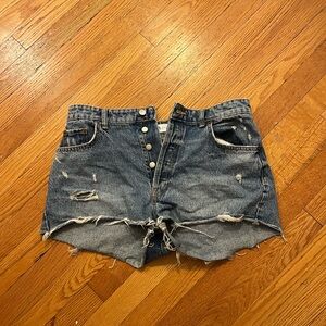Size 8 Zara Jean shorts high rise